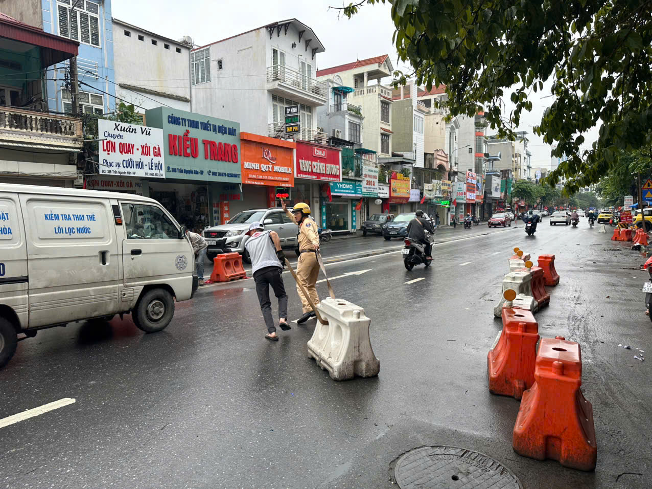 Trạm CSGT Quang Trung: Xử lý hơn 50 phương tiện đi vào đường cấm thuộc huyện Tiên Lãng